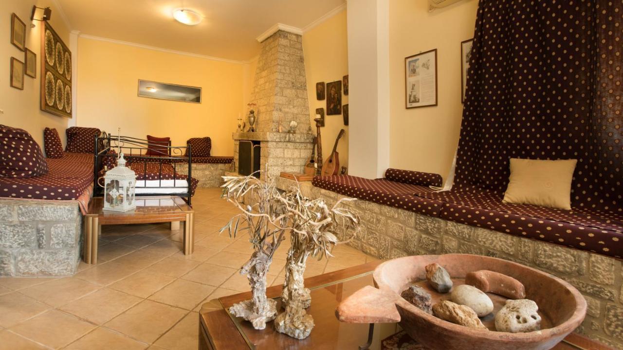 Appartamento Amfitrion Gythio Esterno foto
