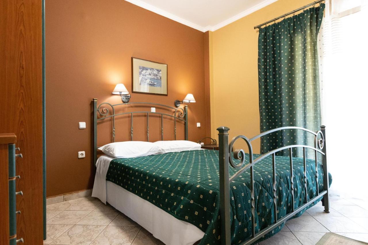 Appartamento Amfitrion Gythio Esterno foto