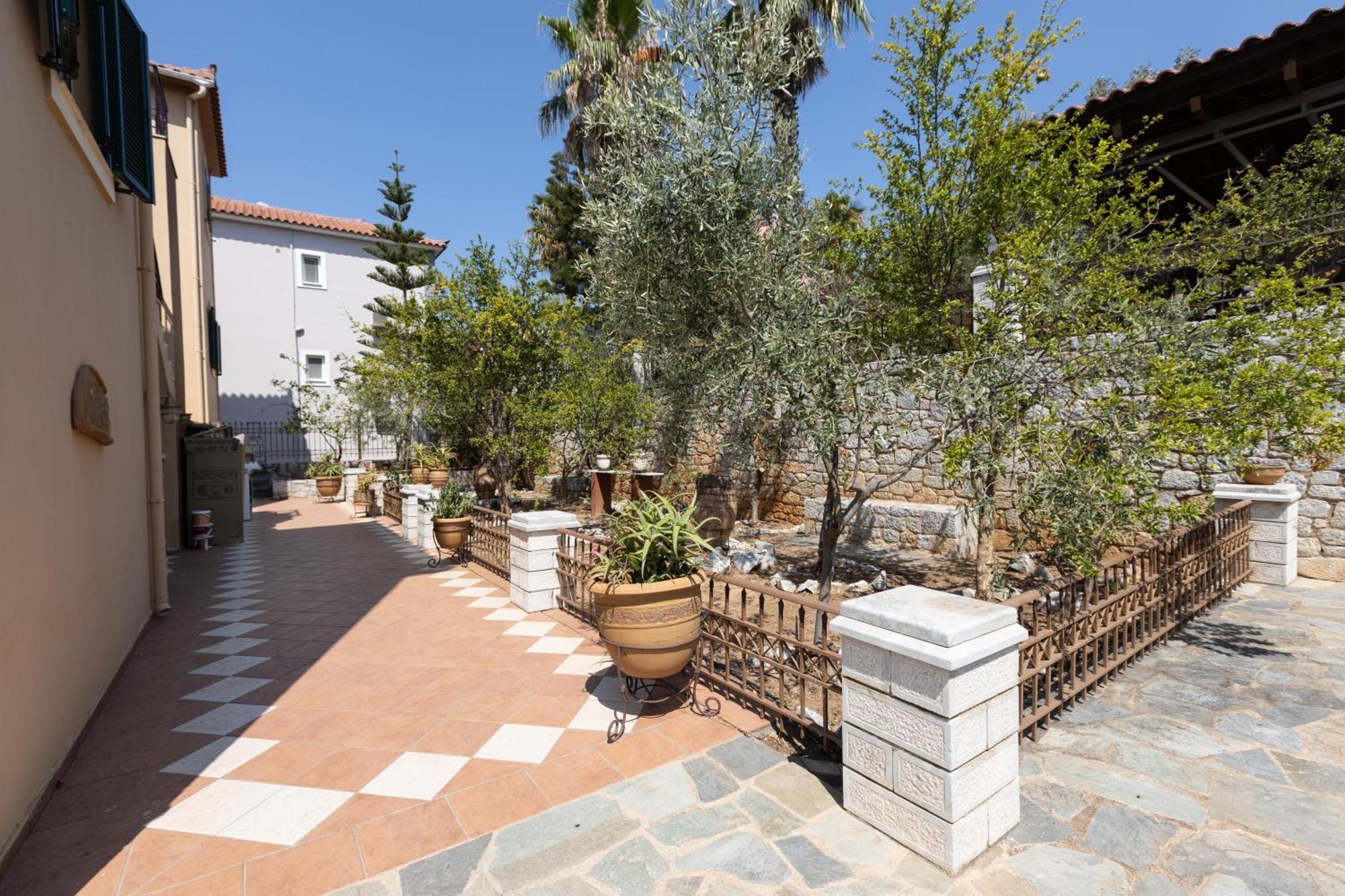 Appartamento Amfitrion Gythio Esterno foto